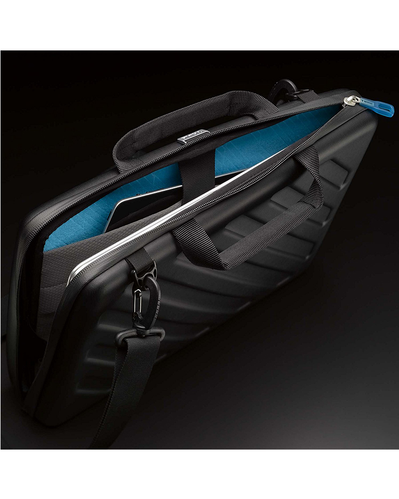 Thule Gauntlet TMPA 115 15 Inch PC MacBook Pro Attache Black